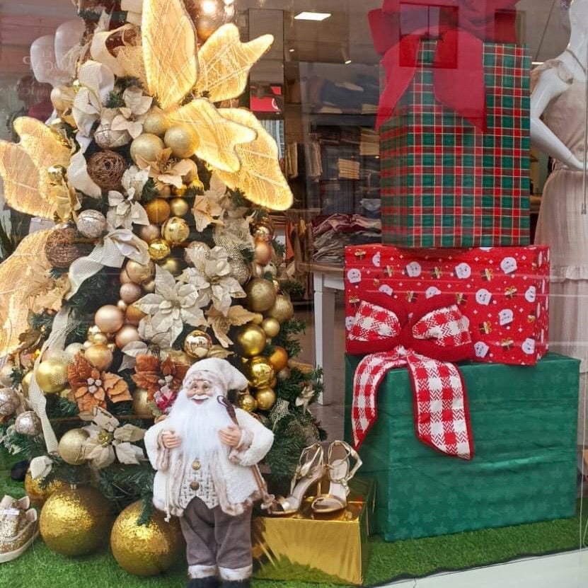 CDL-BG lança concurso de decoração de vitrines para celebrar o espírito natalino em Bento Gonçalves.