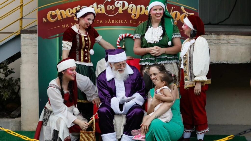 Papai Noel desembarca na Fantástica Fábrica de Suco da Aurora neste sábado.