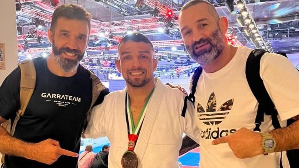 Atleta de Bento Gonçalves conquista bronze no Mundial Master de Jiu-Jitsu em Abu Dhabi