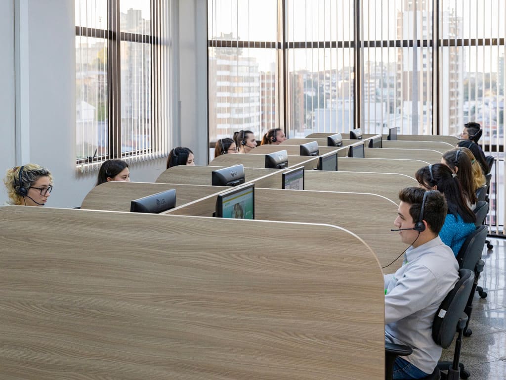 Tacchini atualiza números de WhatsApp de sua Central de Relacionamento.