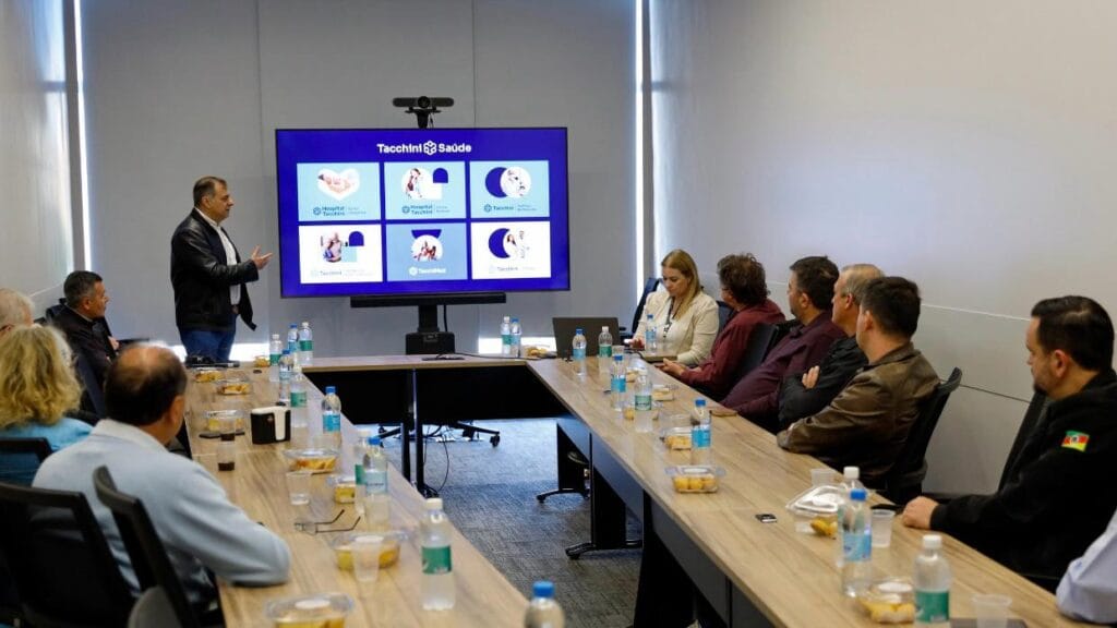 Tacchini realiza encontro com presidentes das associações de bairro de Bento Gonçalves.