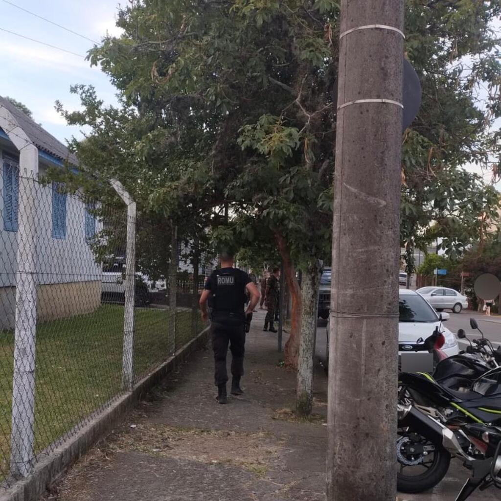 Homem invade a Vila Militar em Bento Gonçalves.