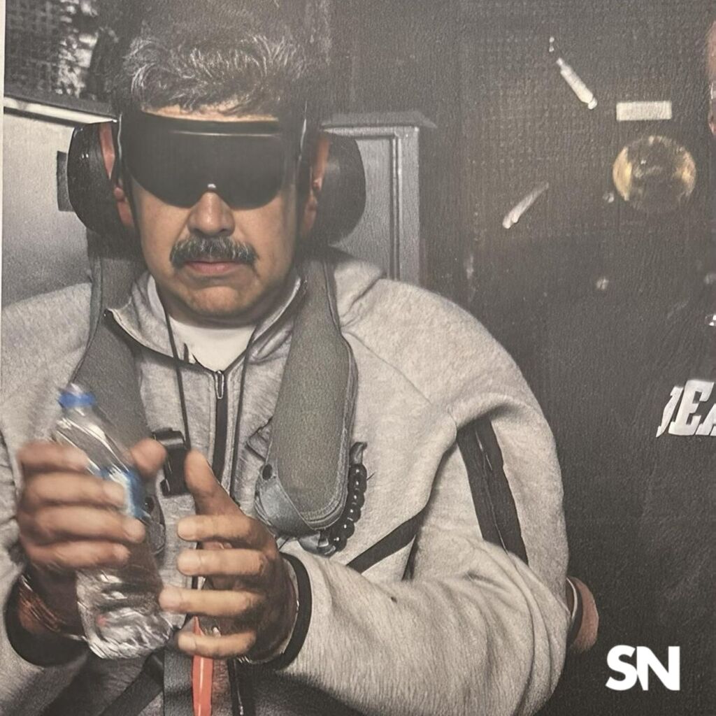 Trump publica foto de Maduro após captura.