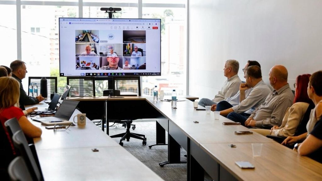 Hospital Tacchini assina contrato de R$ 2,3 milhões para UTI Neonatal.