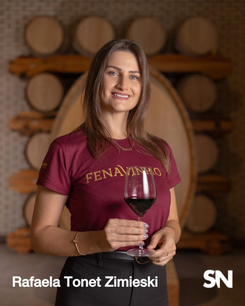 Rafaela Cristina Tonet Zimieski, 32 anos, Grupo de Voluntários Pé na Lama.