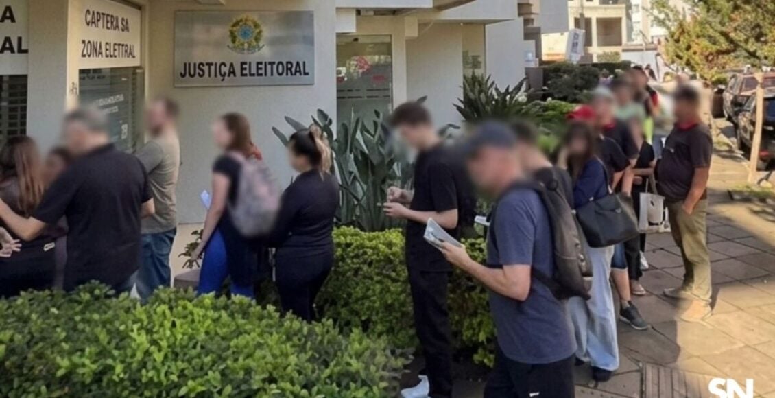 Filas no cartório de Bento Gonçalves: último dia para regularizar o título eleitoral é nesta quarta (6)