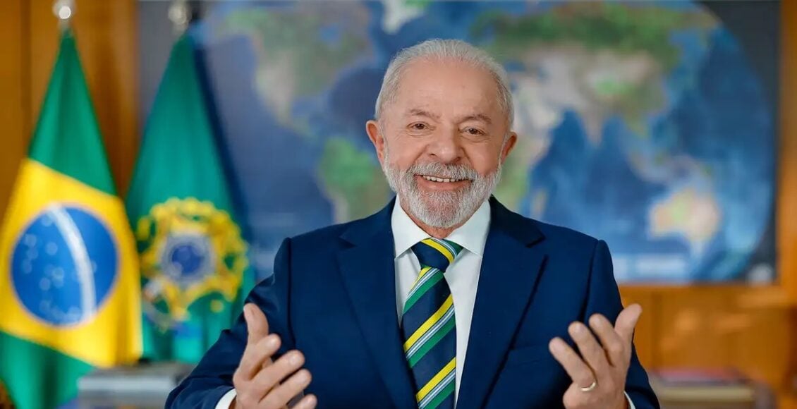 Lula zera “taxa das blusinhas”