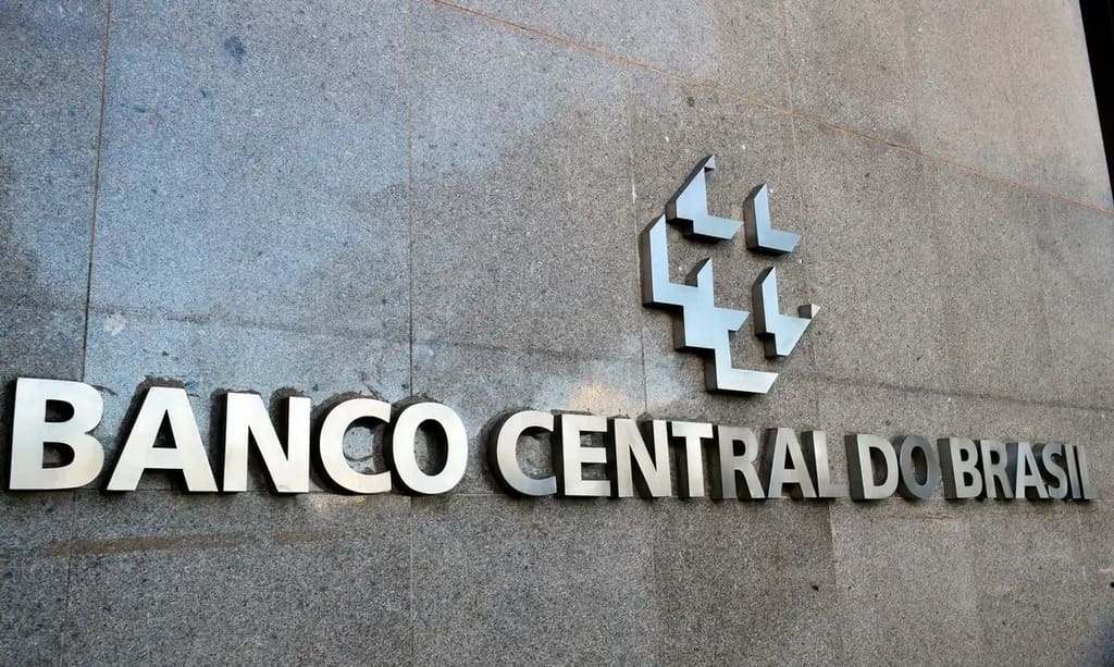 Banco Central reduz taxa Selic para 14,25% ao ano.
