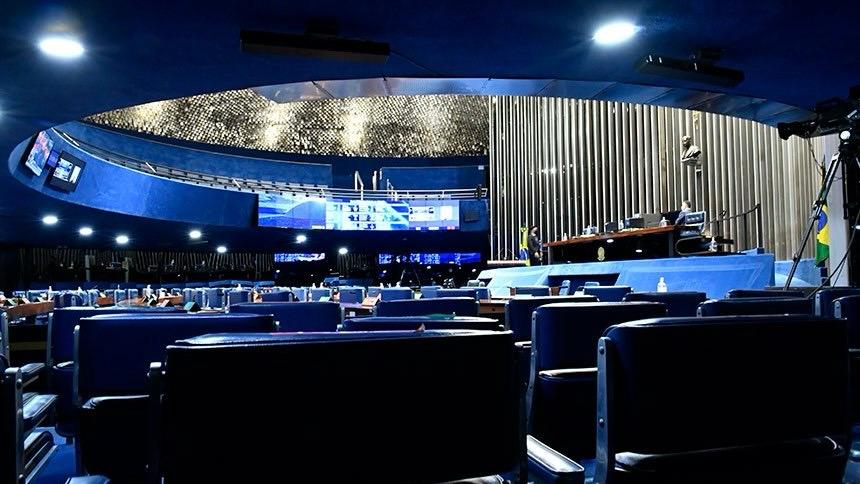 Eleições 2026: eleitor terá de votar em dois senadores neste ano