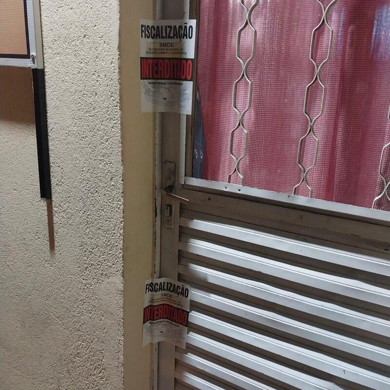 Bar relacionado a brigas que terminaram em dois homicídios é interditado em Bento Gonçalves.
