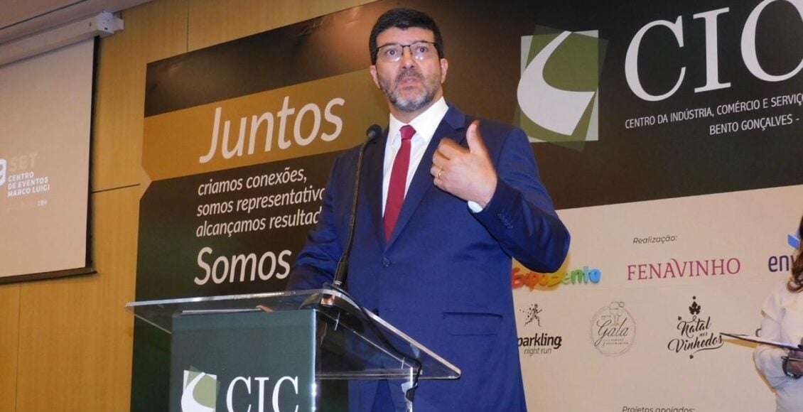 Desembargador debate fim da escala 6×1 em palestra no CIC-BG