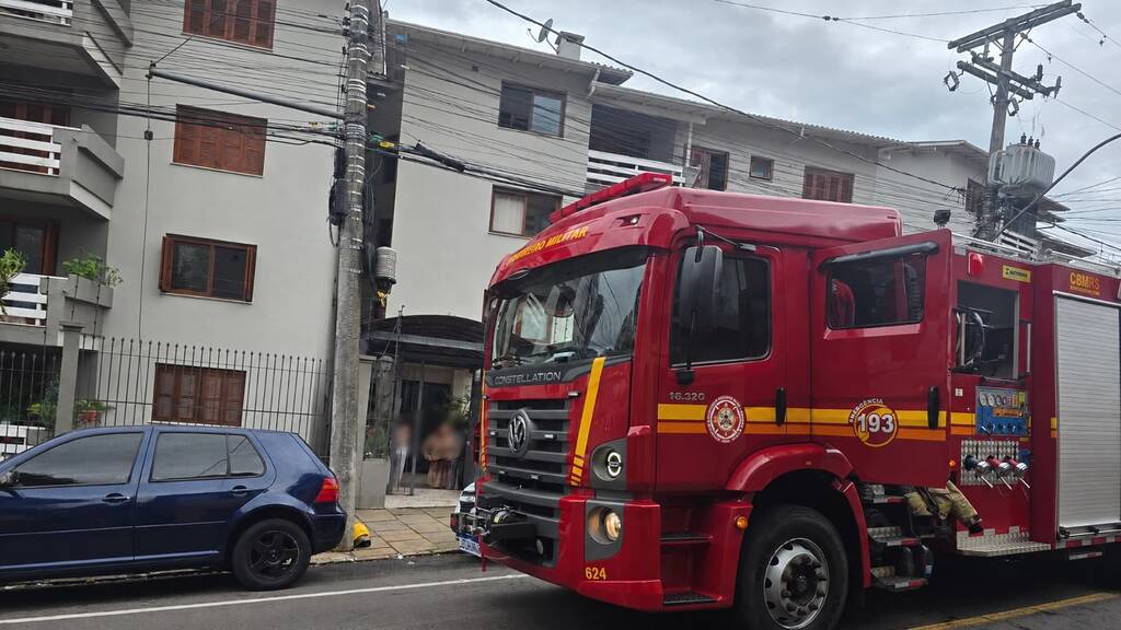 Panela no fogão assusta moradores no bairro Humaitá, em Bento Gonçalves.