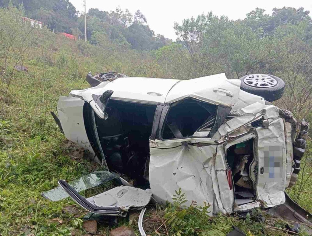 Bombeira voluntária de Carlos Barbosa, Simone Chiamenti, de 44 anos, morreu em acidente de trânsito na VRS-855, em Pinto Bandeira.