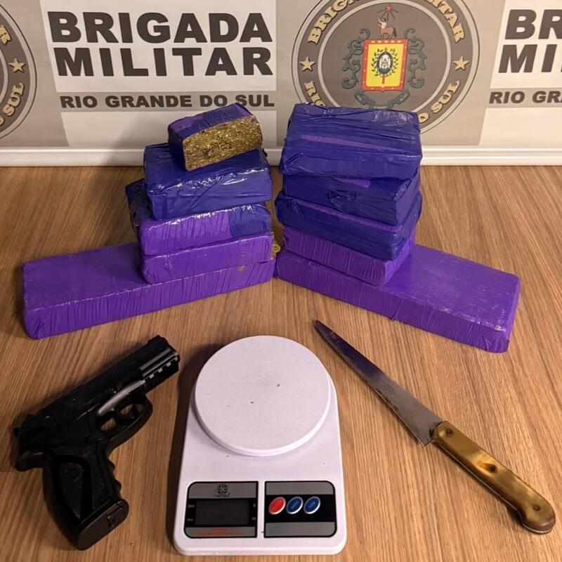 Adolescentes são apreendidos com drogas em Carlos Barbosa.