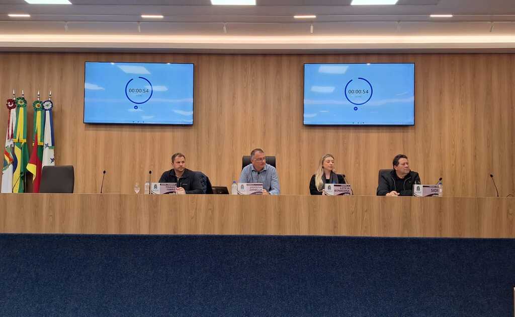 Câmara Bento aprova dois projetos e Moção de Aplauso por unanimidade.