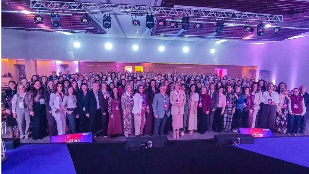 Encontro reúne 400 mulheres empreendedoras em Bento Gonçalves.