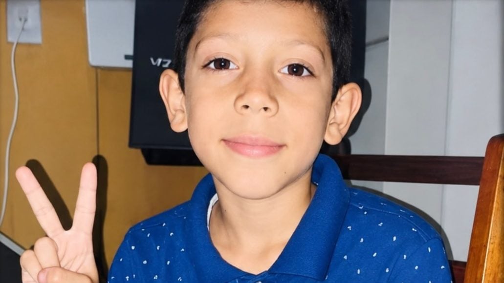 Identificado menino venezuelano atingido por goleira em escola de Caxias do Sul