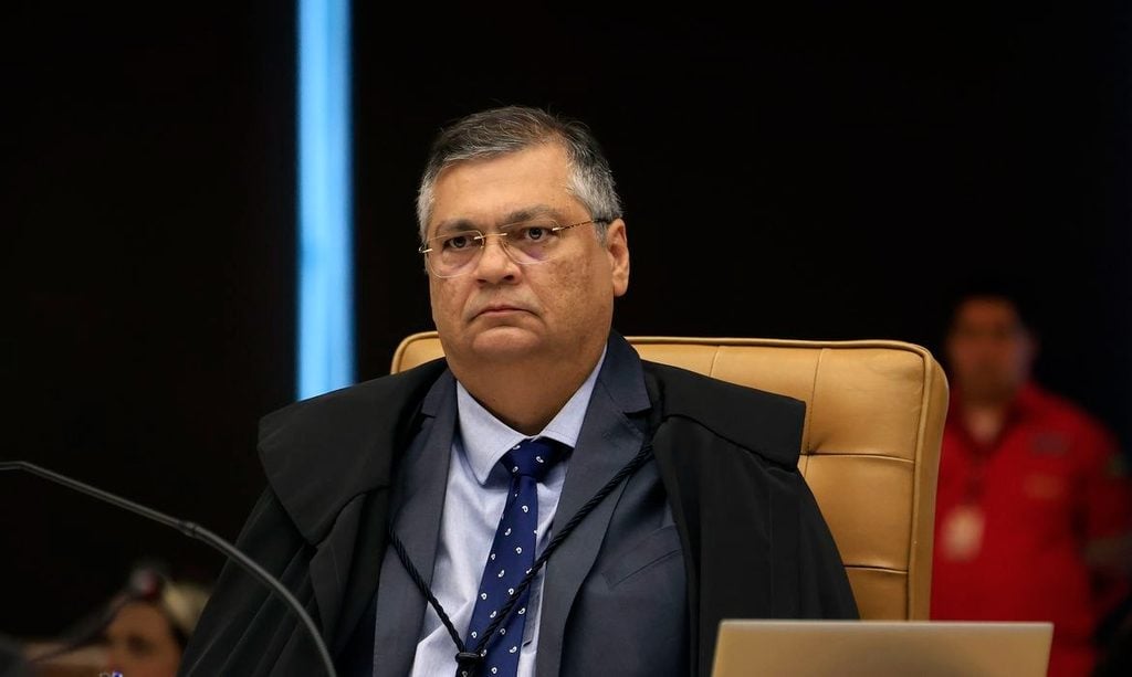 Flávio Dino reintegra Andrei Rodrigues ao comando da PF.