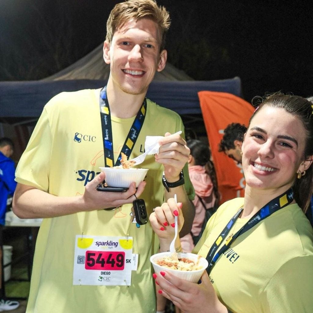 Sparkling Night Run: Um pós-prova de respeito, com direito a espumante e macarrão.