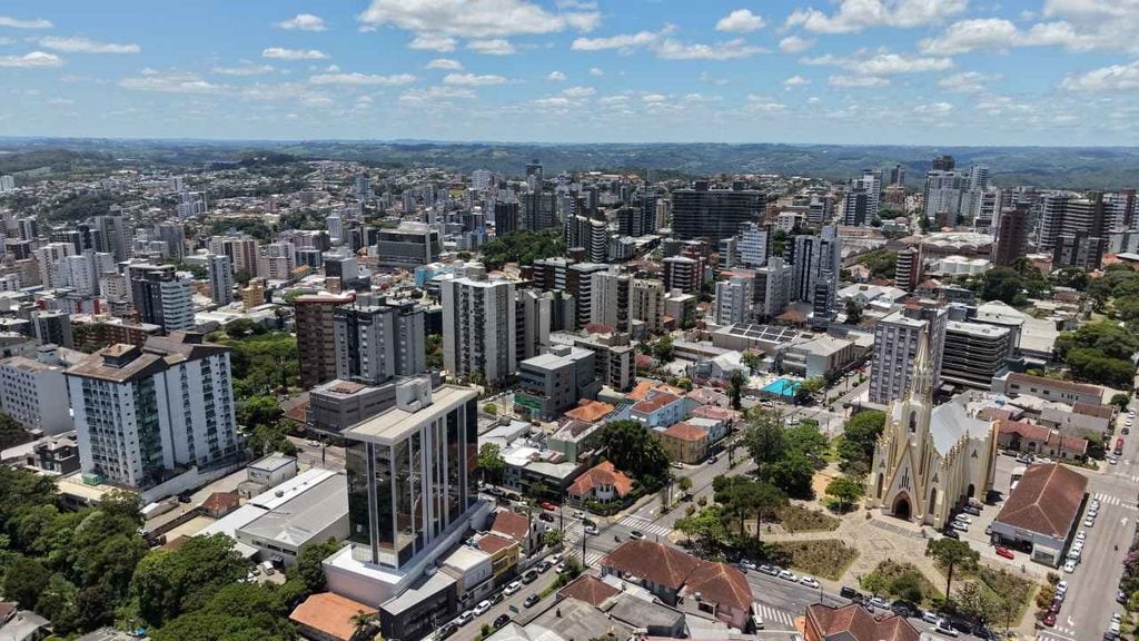 Bento Gonçalves fecha agosto com 85 empregos a menos.